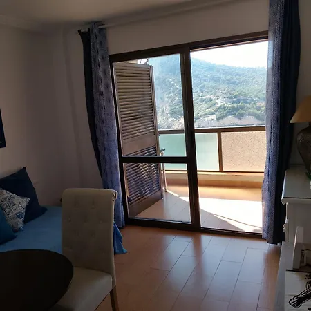 En Cala de Finestrat